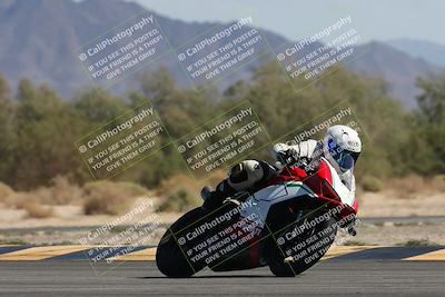 media/Oct-13-2025-Moto Forza (Mon) [[a66d839500]]/2-A Group/Session 4 Turn 7/